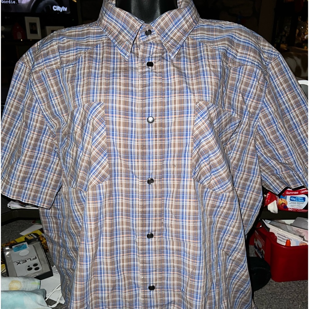 Singnature Levi Pearl Snap Shirt